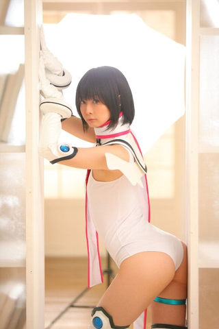 Illustration for article titled Japan's Biggest Amateur Pin-Up Brings This Adult Game To Life